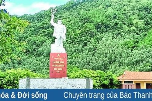 'Thóc thừa cân, quân vượt mức'