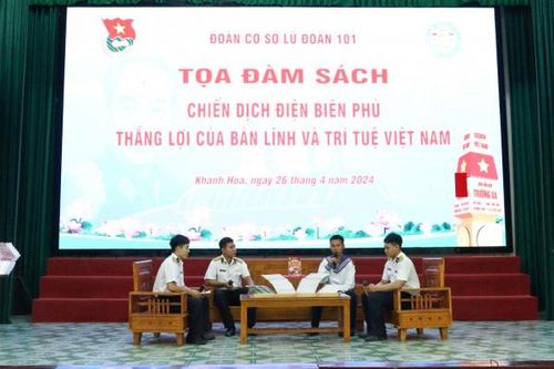 Đoàn cơ sở Lữ đoàn 101: Tọa đàm sách 'Chiến dịch Điện Biên Phủ: Thắng lợi của bản lĩnh và trí tuệ Việt Nam'