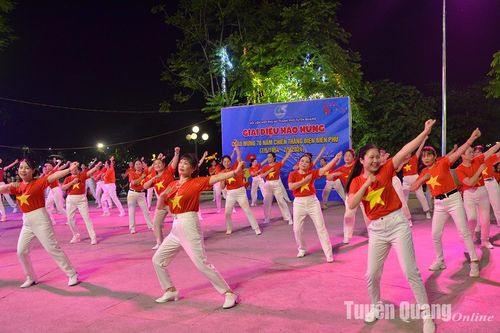 Chương trình văn nghệ Giai điệu hào hùng