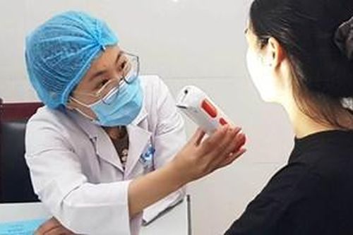Bệnh viêm da 'trỗi dậy' mùa nắng nóng