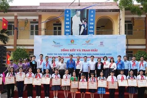 Học sinh Quảng Nam giành giải Đặc biệt cuộc thi tem bưu chính về Chiến dịch Điện Biên Phủ