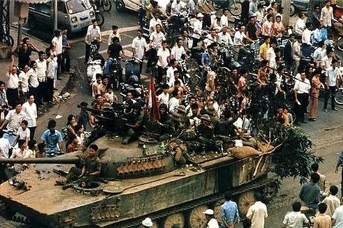 49 năm, một chặng đường vẻ vang