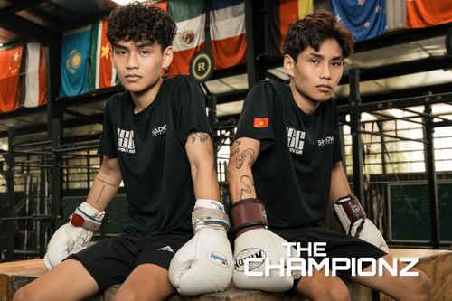Cặp võ sĩ boxing sinh đôi ở TP.HCM