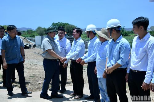 Thủ tướng Phạm Minh Chính khảo sát công trình thủy lợi tại Ninh Thuận