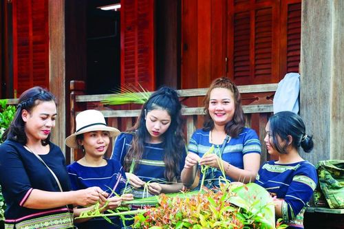 Sức hút du lịch bản địa