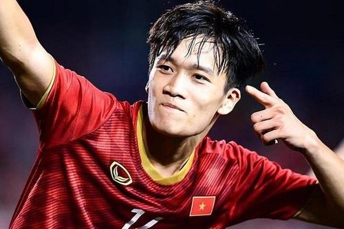 Chốt tương lai, Hoàng Đức nhận lương siêu 'khủng'