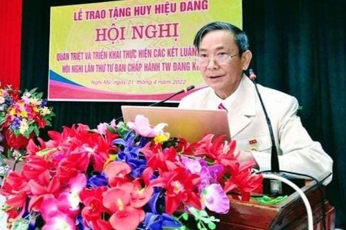 Thầy sẽ về cùng bao niềm vui