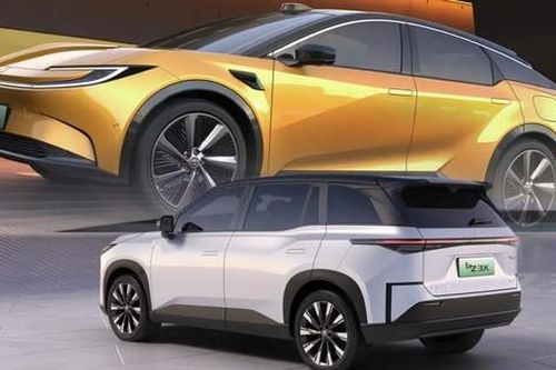 Toyota trình làng bộ đôi xe điện hoàn toàn mới tại Trung Quốc