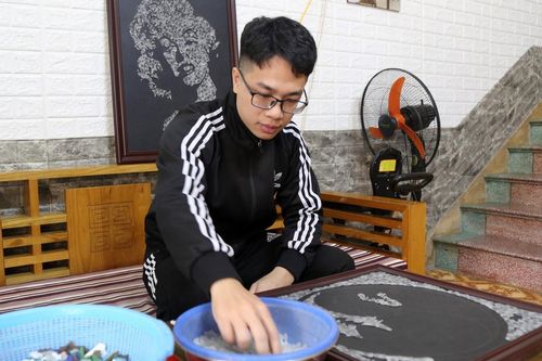 9X ở Quảng Ninh 'thổi hồn' vào thứ bị mọi người vứt bỏ