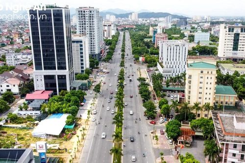 Thành phố Vinh nắng nóng vượt mức lịch sử
