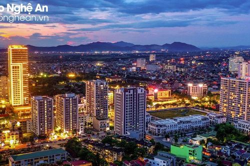 Thành phố Vinh kỷ niệm 50 năm ngày tái thiết
