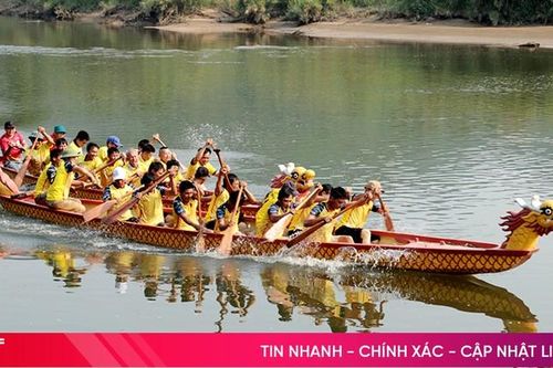 Sôi nổi lễ hội đua thuyền truyền thống trên sông Ngàn Phố