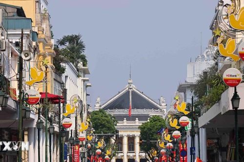 Hà Nội nóng gay gắt trong những ngày nghỉ lễ