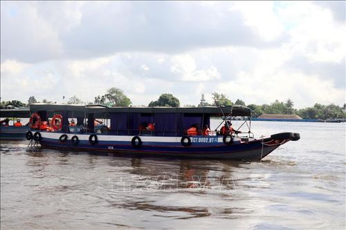 Đông đảo khách đến các điểm du lịch ở Cần Thơ