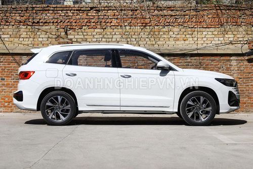 SUV động cơ tăng áp, thiết kế 'chất như nước cất', giá hơn 350 triệu đồng, cạnh tranh Mazda CX-5