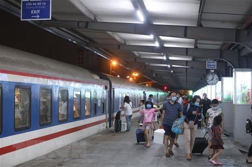 Gần 5.000 lượt khách đi và đến Ga Hải Phòng đầu kỳ nghỉ lễ