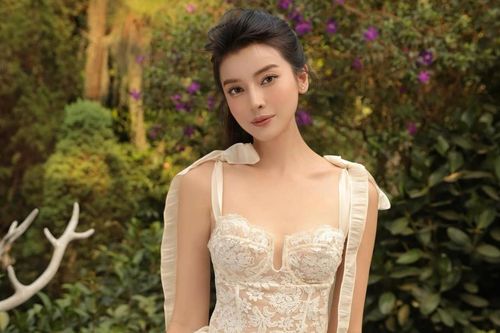 Không phải Hữu Vi, Cao Thái Hà bất ngờ công khai tình mới