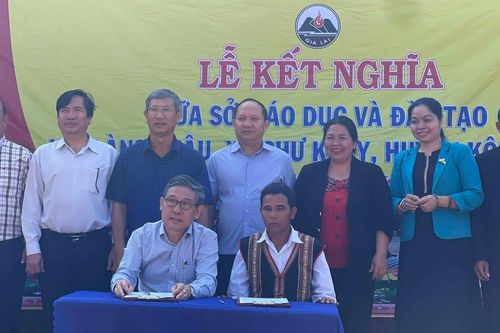 Vững vàng khối đại đoàn kết toàn dân