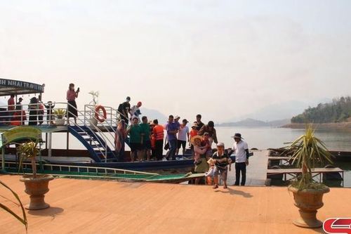 Du lịch Quỳnh Nhai nhộn nhịp trong kỳ nghỉ lễ