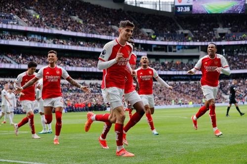 Dẫn trước 3 bàn, Arsenal suýt để mất chiến thắng