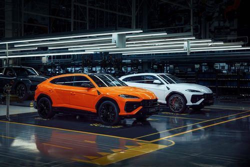 Lamboghini Urus SE vừa ra mắt đã có giá bán tại Việt Nam: Hơn 14,7 tỷ đồng