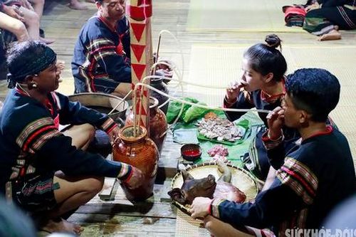 Lạ lẫm lễ rước rể của người Ê Đê, nhà gái phải lo mọi sính lễ