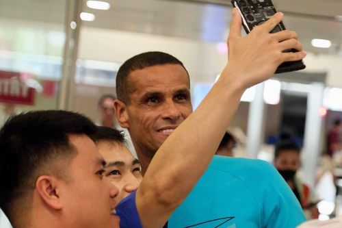 Rivaldo đến Hà Nội, sẵn sàng cùng các huyền thoại Brazil đọ sức Công an Hà Nội FC