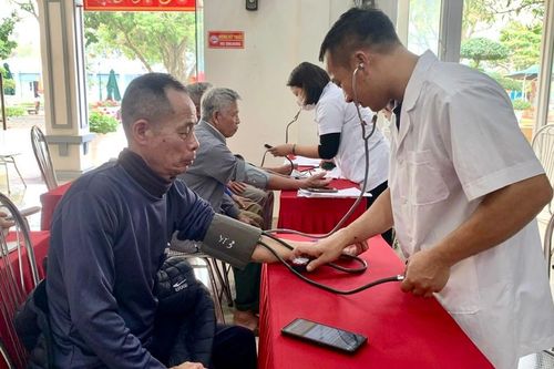 Trách nhiệm, tình cảm thiêng liêng với người có công