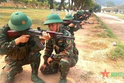 Trung đoàn 2 chú trọng rèn cán giỏi để luyện binh tốt