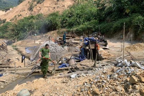 Truy quét vàng tặc tại miền núi Quảng Nam trong kỳ nghỉ lễ