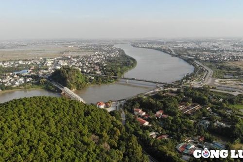Trên đỉnh đồi C4 anh hùng