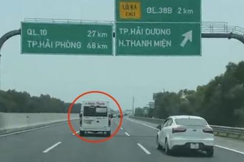 Tước bằng lái, phạt tiền tài xế xe limousine lạng lách trên cao tốc Hà Nội - Hải Phòng