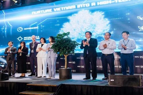 Công bố Báo cáo Đầu tư Công nghệ và đổi mới sáng tạo 2024