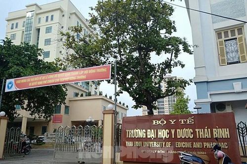 Bản tin 8H: ĐH Y Dược Thái Bình lên tiếng về ồn ào lưu học sinh và cán bộ