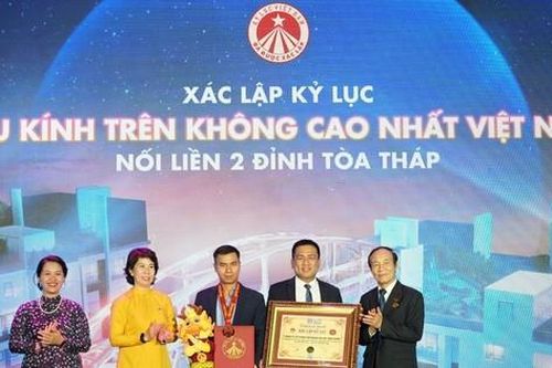 Vạn Xuân Group đạt thành tựu mới - Sở hữu kỷ lục đầu tiên có tại Việt Nam