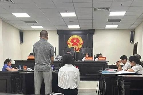 Cặp vợ chồng ở Hà Nội 'dắt nhau' vào tù vì lừa đảo chiếm đoạt tài sản