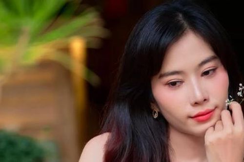 Nam Em xin lỗi, mong có cuộc sống bình yên