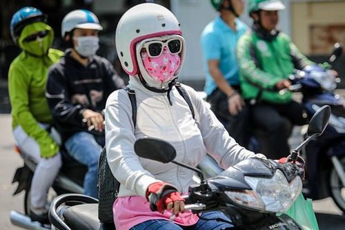 Áo chống nắng dày hay mỏng chống tia UV tốt hơn?