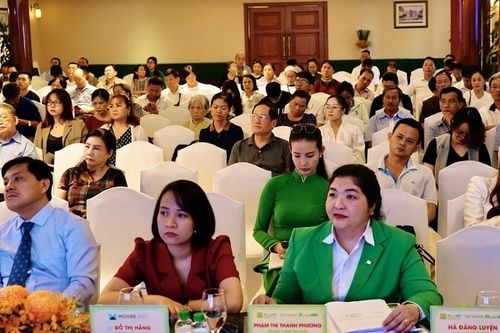 Mai Linh đầu tư cho tương lai