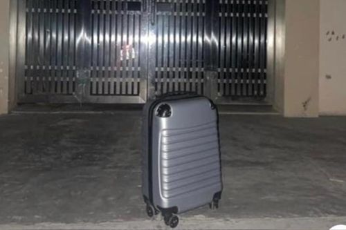 Mất 8 tiếng mới về đến nhà chơi lễ vì tắc đường, chàng trai nhận cái kết 'ngớ người'