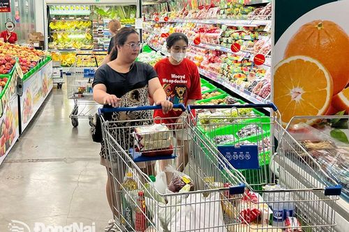3 ngày đầu nghỉ lễ, lượng khách mua sắm tại các siêu thị tăng 20-50%
