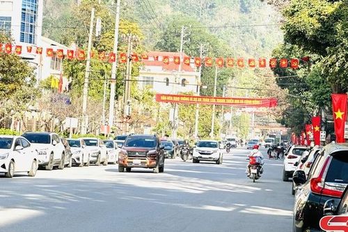 Hạn chế phương tiện tham gia giao thông trên tuyến quốc lộ 6 và một số tuyến đường tại thành phố Sơn La