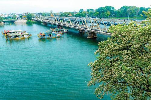 Huế tạo bức tranh lớn về du lịch