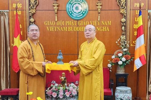 Hà Nội: Đoàn Phật giáo tỉnh Chiết Giang (Trung Quốc) thăm lãnh đạo T.Ư GHPGVN