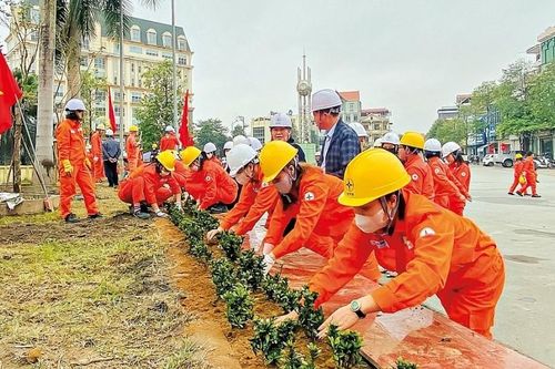 Công ty Nhiệt điện Uông Bí: Sản xuất gắn với đảm bảo môi trường an toàn, bền vững
