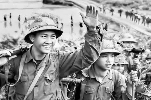 Ngày này 49 năm trước