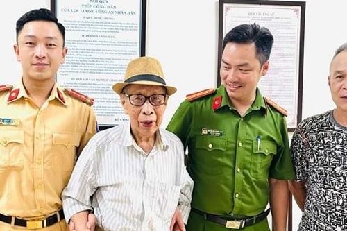 Công an Tây Hồ mỗi ngày làm một việc tốt, vì nhân dân phục vụ