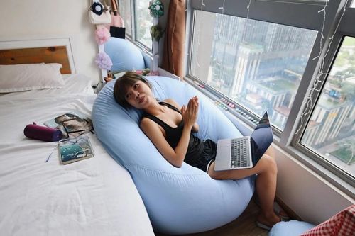 Rủ nhau 'ngủ 5 ngày 5 đêm' ở TP.HCM nhưng có người quay xe phút chót