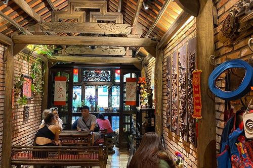 Độc đáo quán chè với không gian hoài cổ giữa lòng Thủ đô