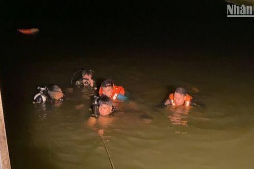 Bình Phước: 3 người bị đuối nước khi đang chèo thuyền trên sông Bé